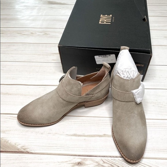𝅺NWT Frye Suede Bootie - Picture 4 of 7
